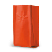 Coffee bags red — Close-up of the material and finishing quality
